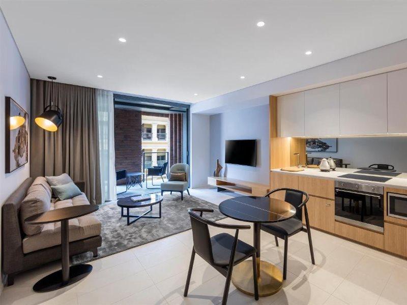 Skye Suites Sydney Luaran gambar A typical apartment at The Standard