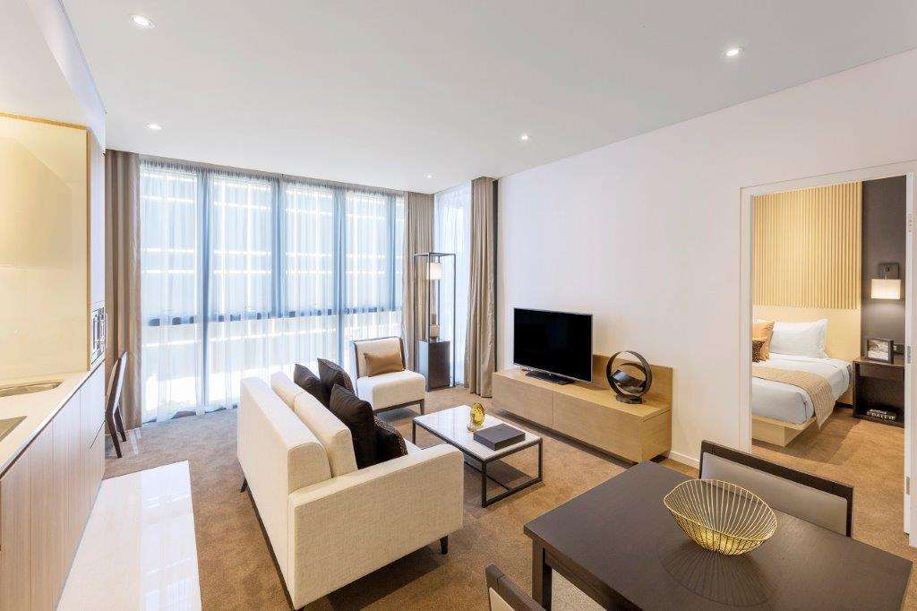 Skye Suites Sydney Bilik gambar A living room at the hotel